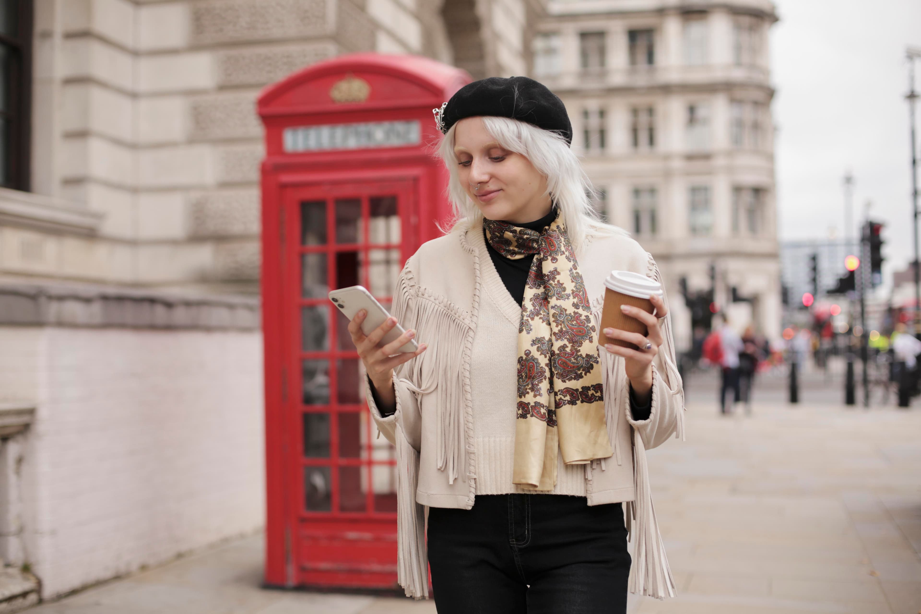 The Complete Guide to UK Banking for Expats (2025)